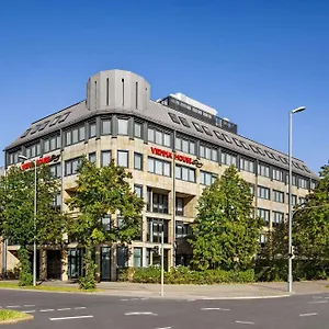 Vienna House Easy By Wyndham 4* München